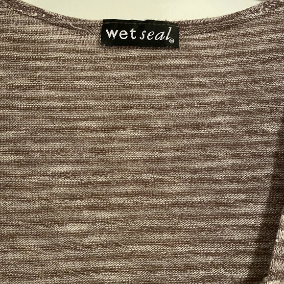 Wet Seal top- size medium- brown with white- buttons on front - Picture 2 of 3